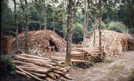 Thiviers La Cabane du Feuillardier